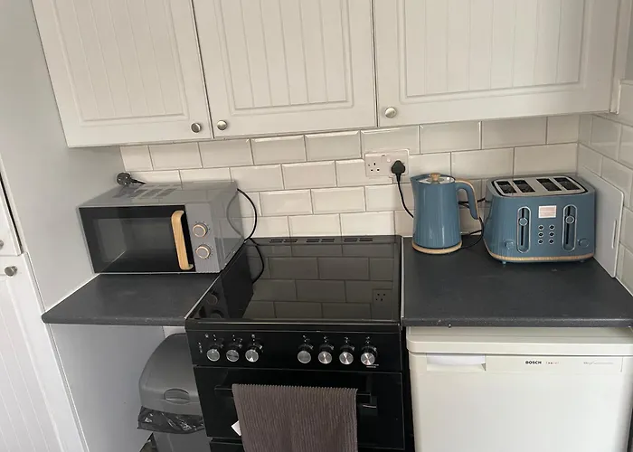 Beautiful 2 Bedroom Property With 5G Wi-Fi